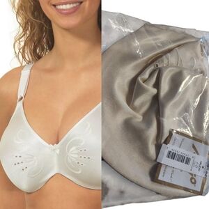 New Cortland Intimates Full Figure 46DDD Champagne Ivory Embroidered Bra.